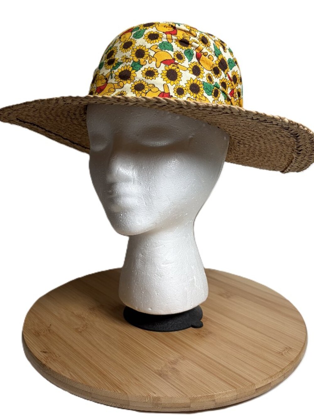 Walt Disney Co Women Sun Hat Winnie the Pooh Sunflower Woven Straw Summer Garden